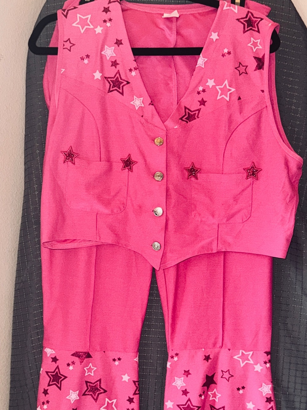 NEW Barbie Hot Pink Star-Print Jumpsuit Set
Halloween Costume - Picture 7 of 7